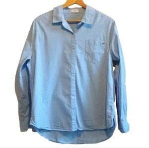 Crown & Ivy Light Blue Button Down Shirt  Pocket Logo Casual Womens‎ Size M